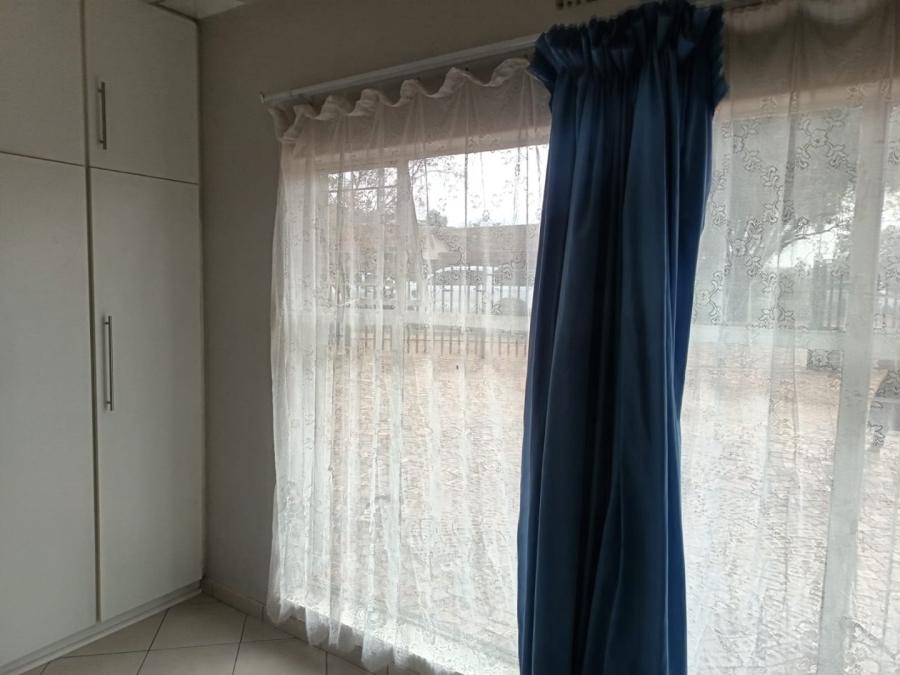 4 Bedroom Property for Sale in Carters Glen Northern Cape